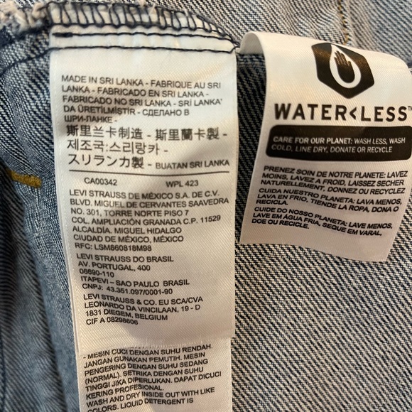 Levi Strauss oversize denim jacket - Picture 11 of 12